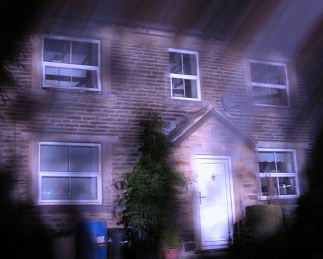 Къщи с призраци